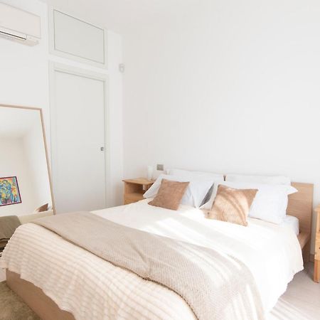Luxury Apartment - Bramante 7 Milan Bagian luar foto