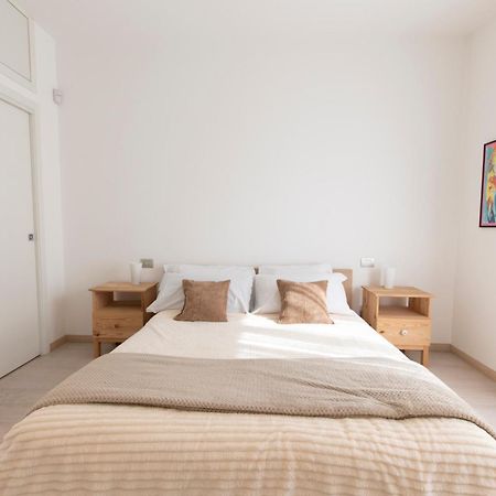 Luxury Apartment - Bramante 7 Milan Bagian luar foto