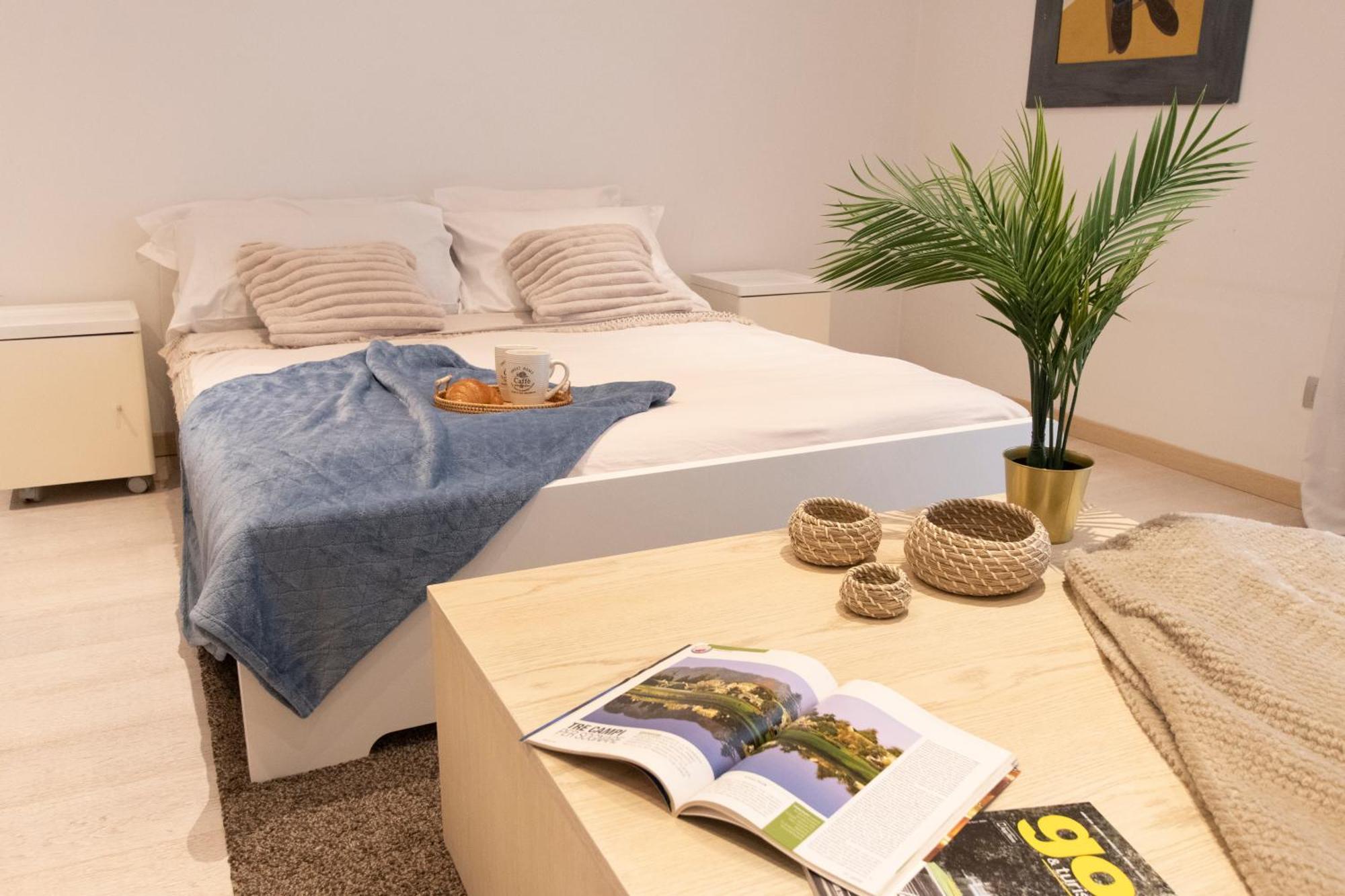 Luxury Apartment - Bramante 7 Milan Bagian luar foto