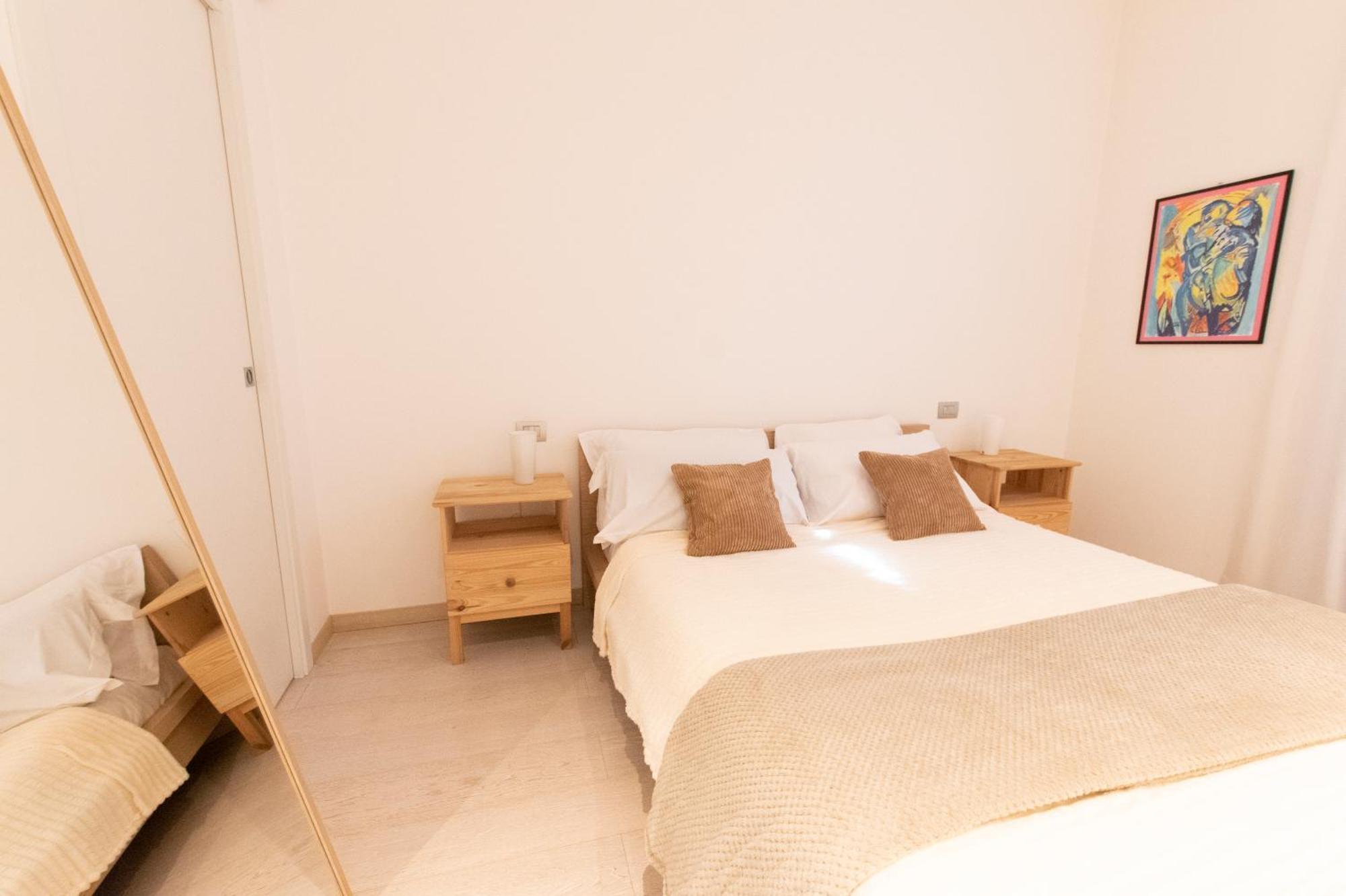 Luxury Apartment - Bramante 7 Milan Bagian luar foto