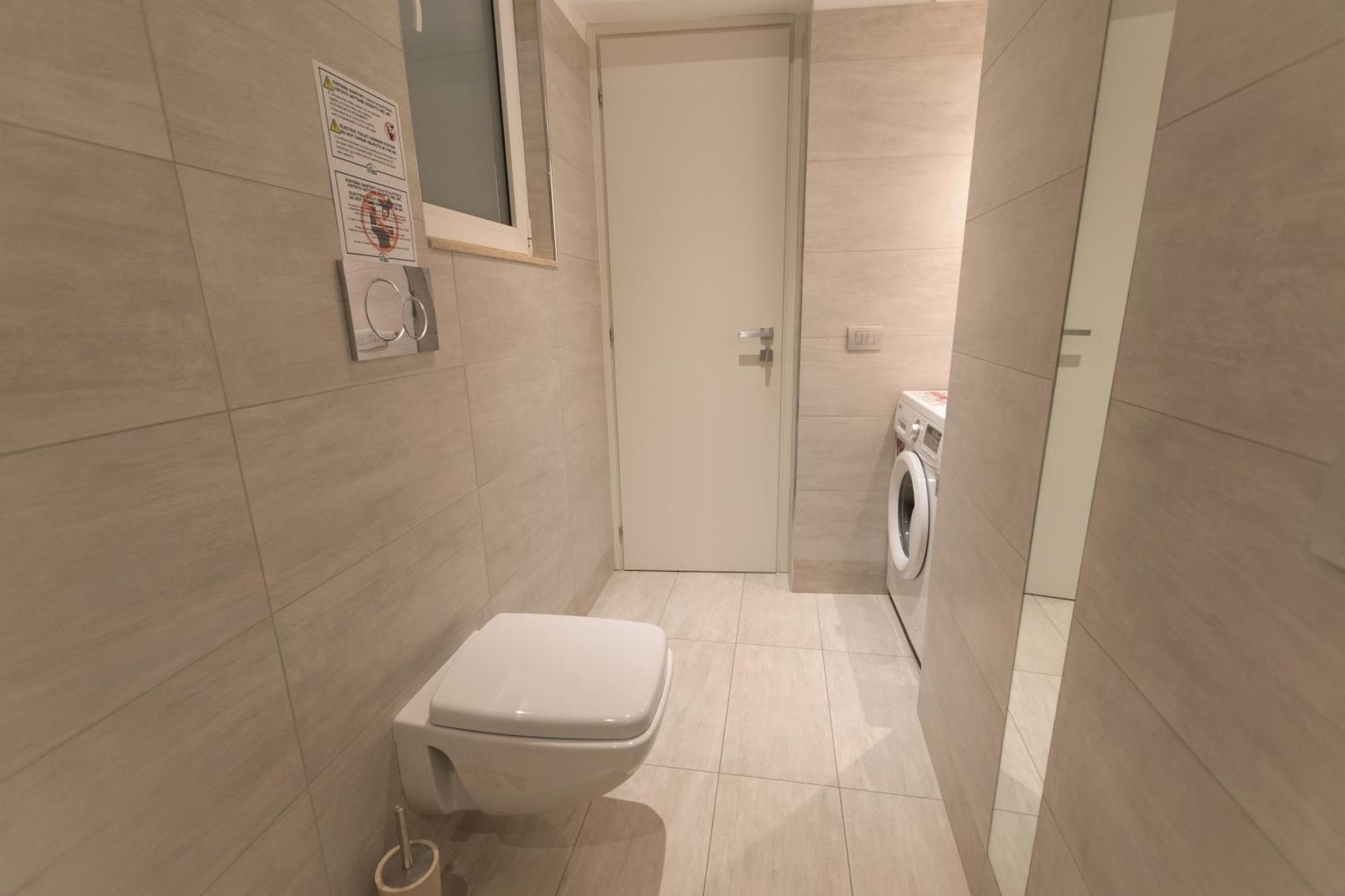 Luxury Apartment - Bramante 7 Milan Bagian luar foto