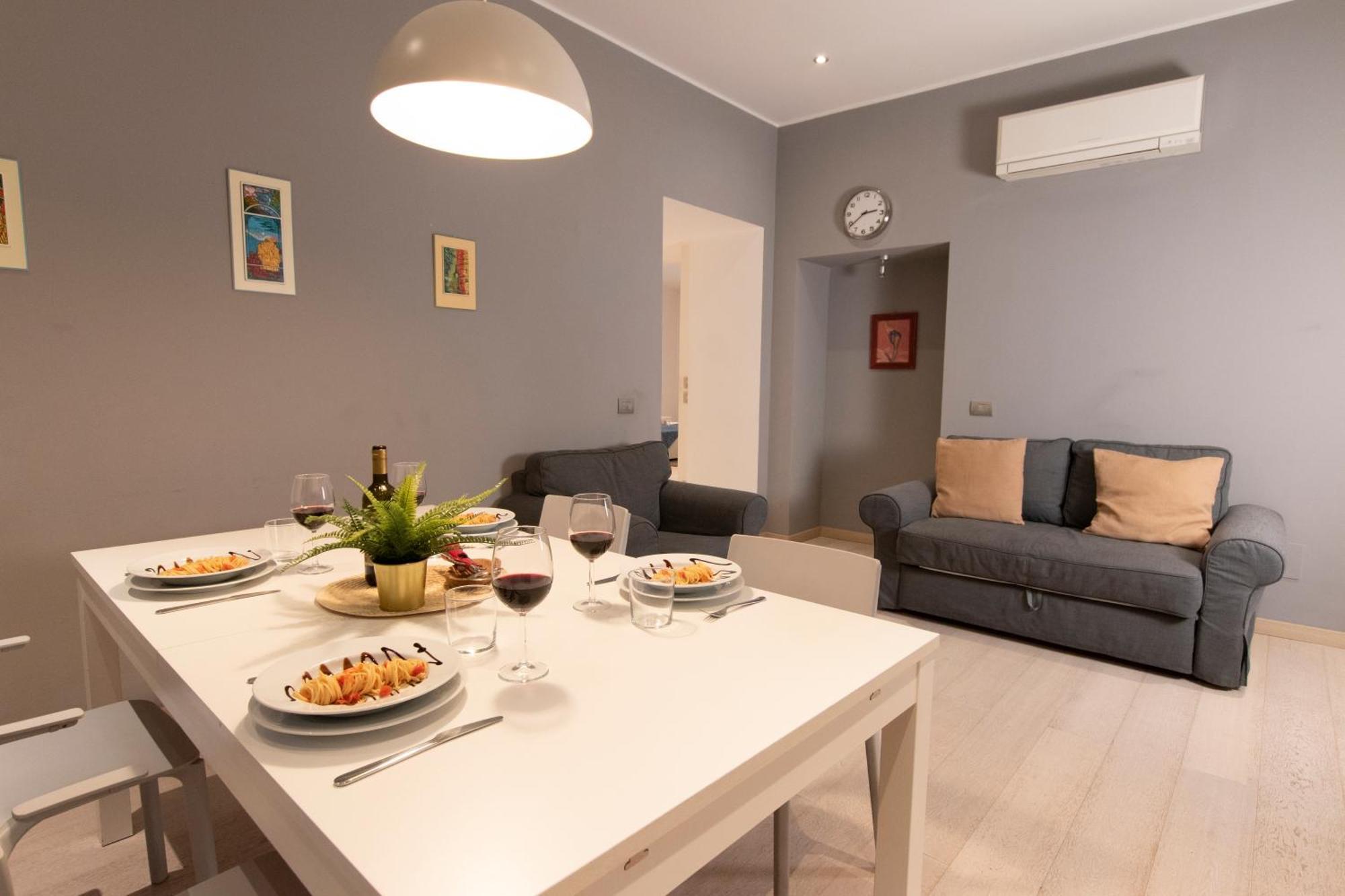 Luxury Apartment - Bramante 7 Milan Bagian luar foto