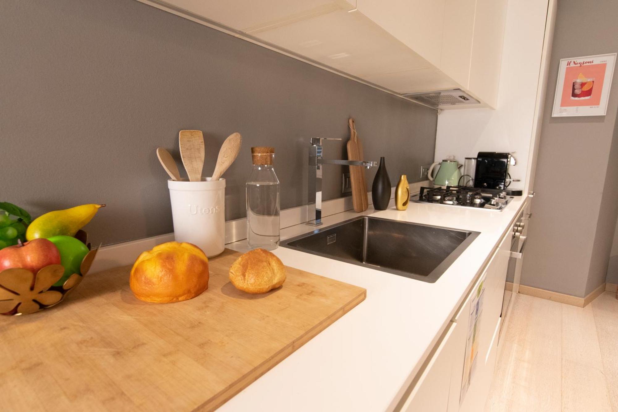 Luxury Apartment - Bramante 7 Milan Bagian luar foto